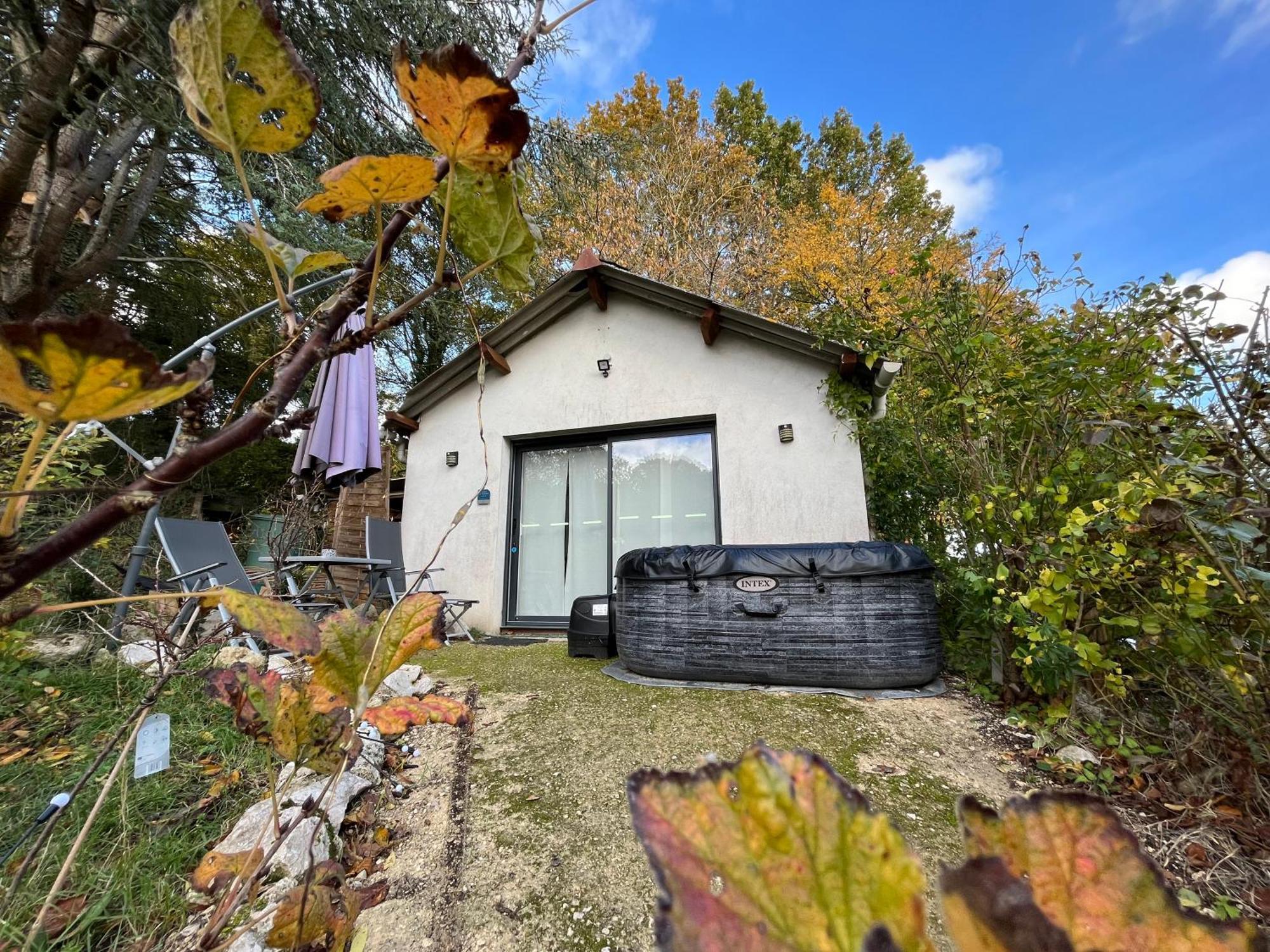 Cottage-Gite & Jacuzzi - Chez Flo & Marc Chouzy-sur-Cisse Exterior foto